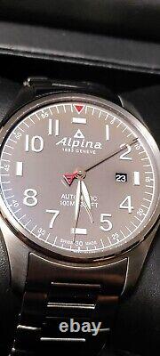 Alpina Startimer Pilot Men's Automatic Calendar Window 44mm Watch AL-525G4TS6B